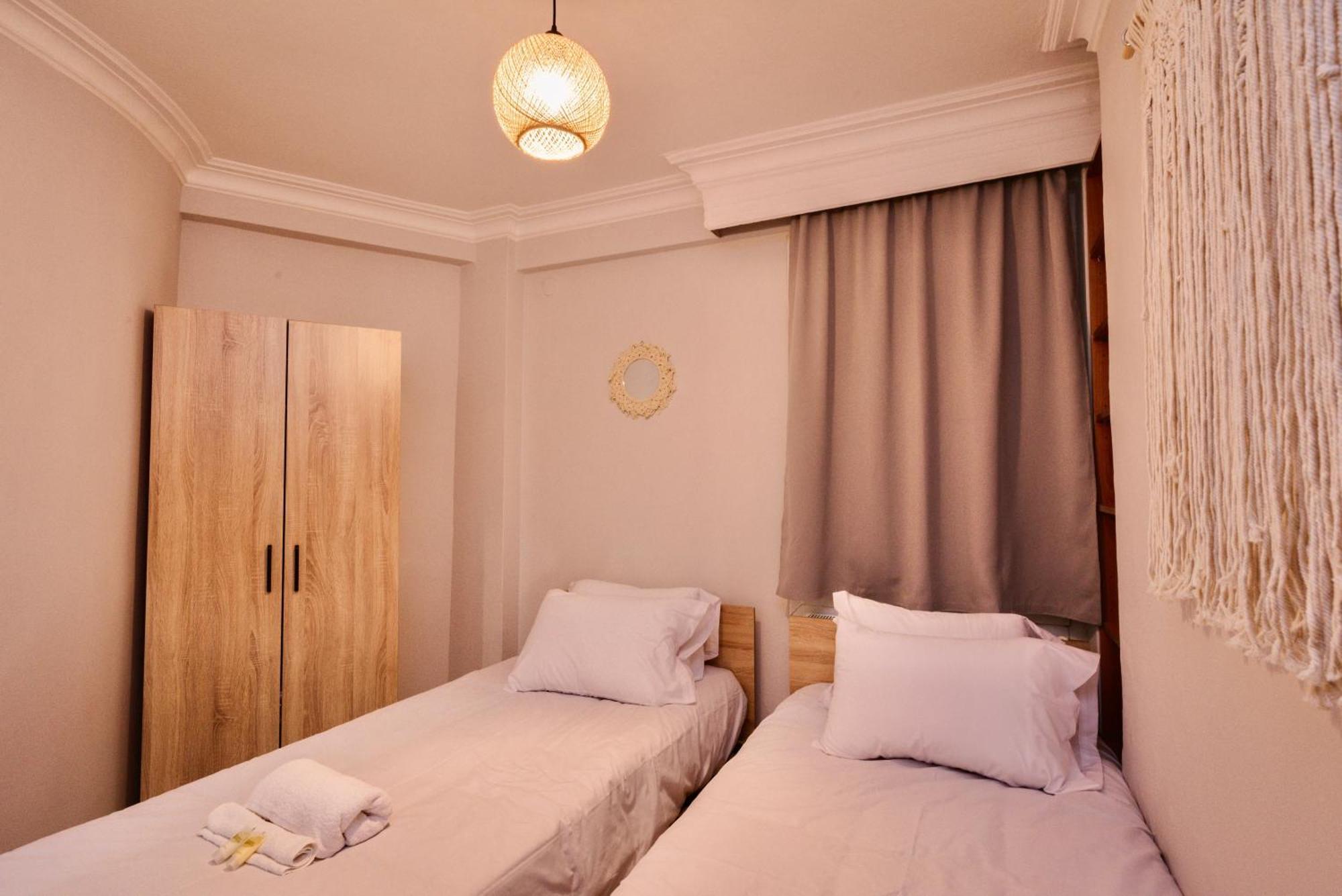 Stylish Apt W Jacuzzi, 5 Min To White Tower Thessaloniki Exterior foto